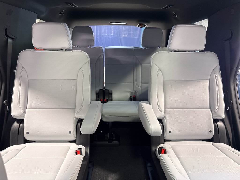 New 2027 Chevrolet Tahoe Premier w/ Sun And Tow Package AWD/4WD image 40