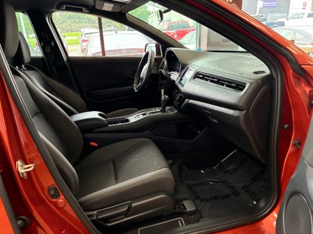 Used 2019 Honda HR-V Sport image 30