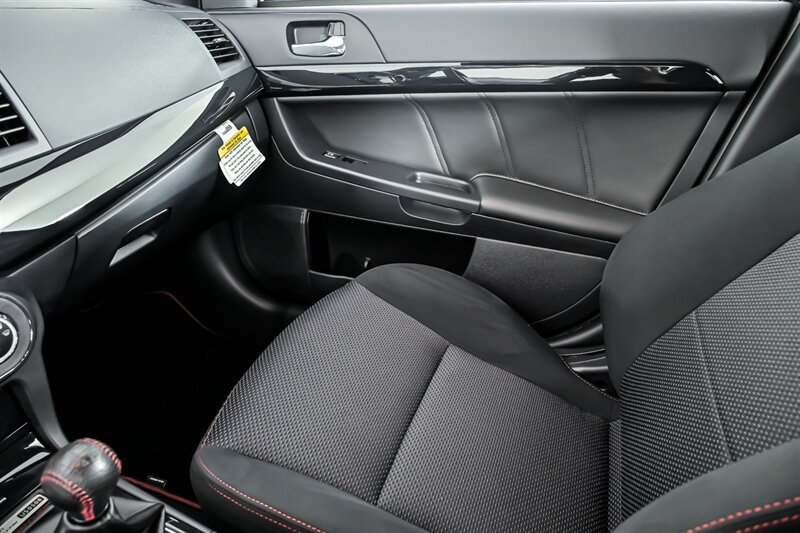 Used 2015 Mitsubishi Lancer Evolution Final Edition AWD/4WD image 27