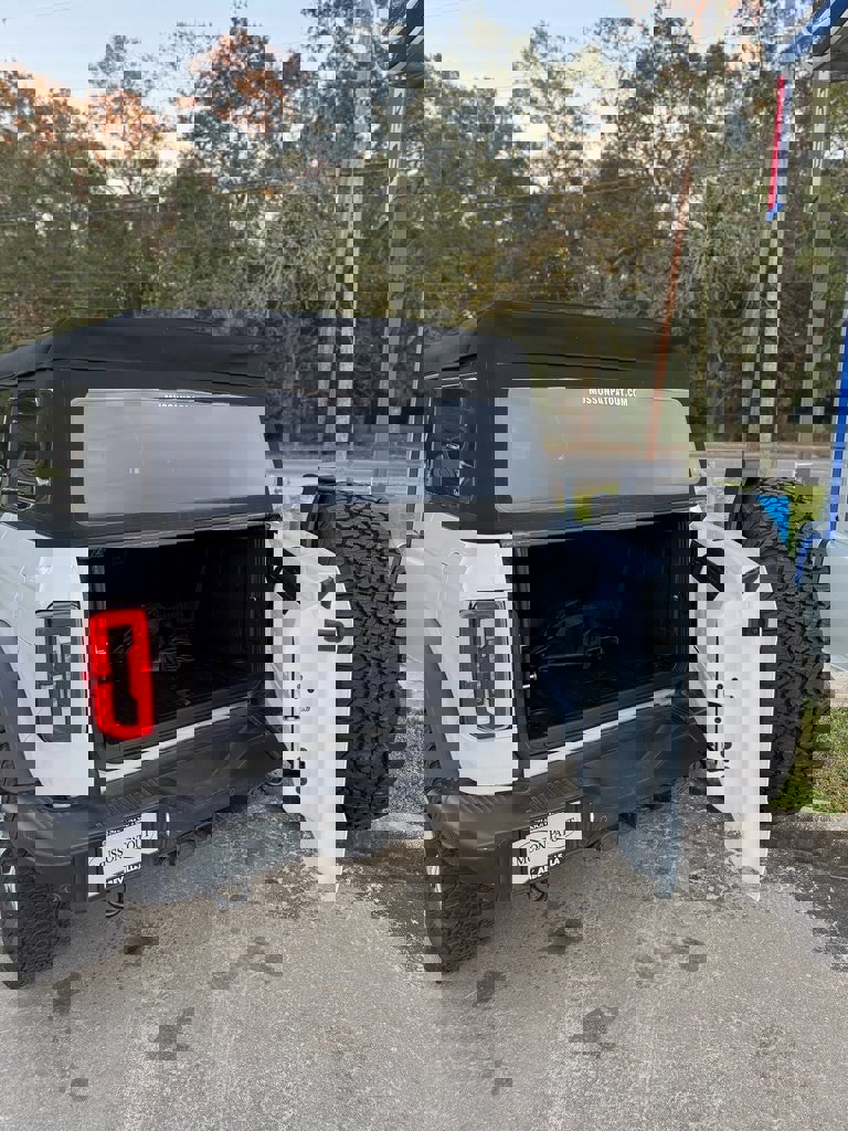 Used 2024 Ford Bronco Badlands image 6