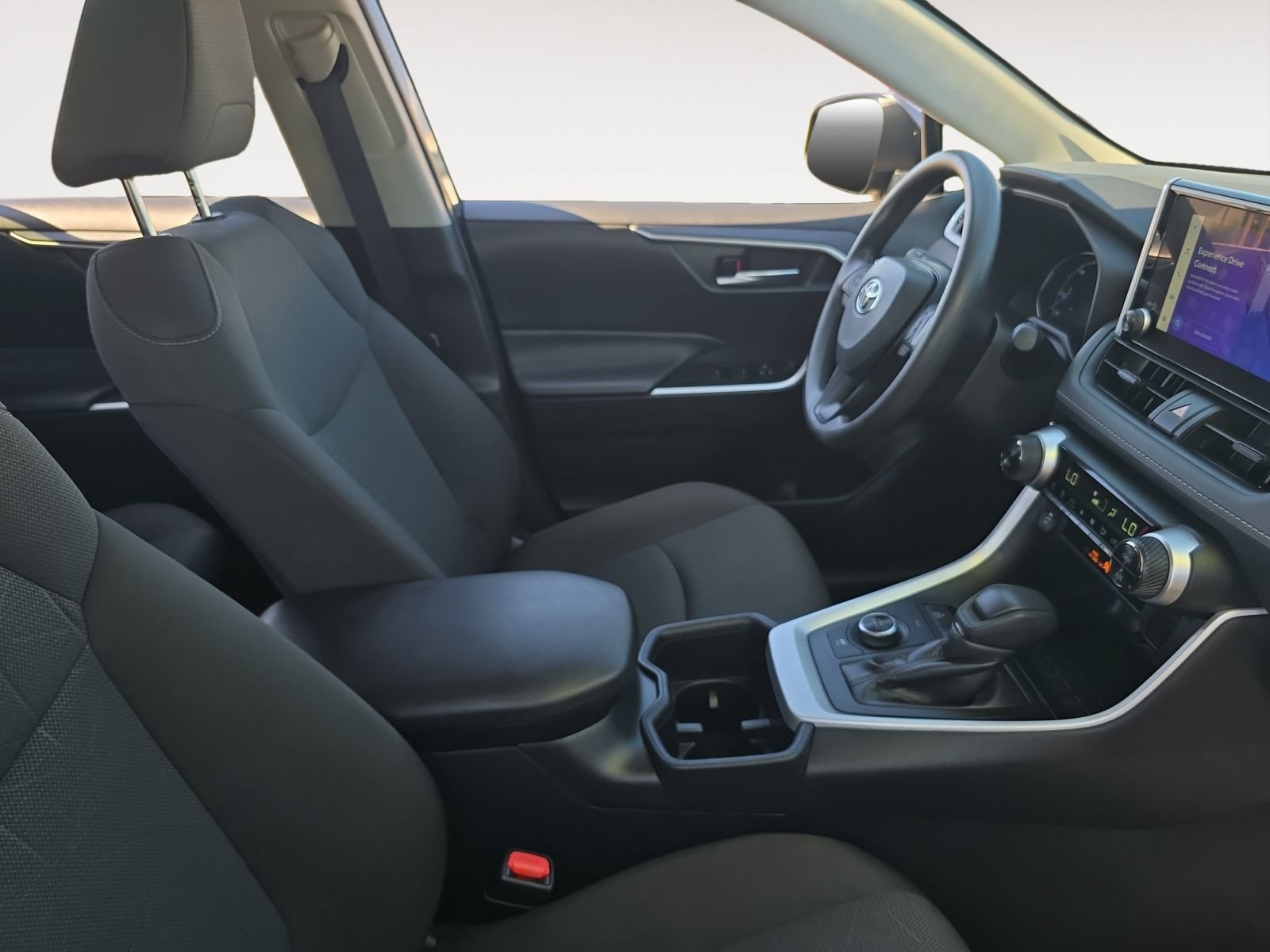 Certified 2025 Toyota RAV4 XLE AWD/4WD image 15