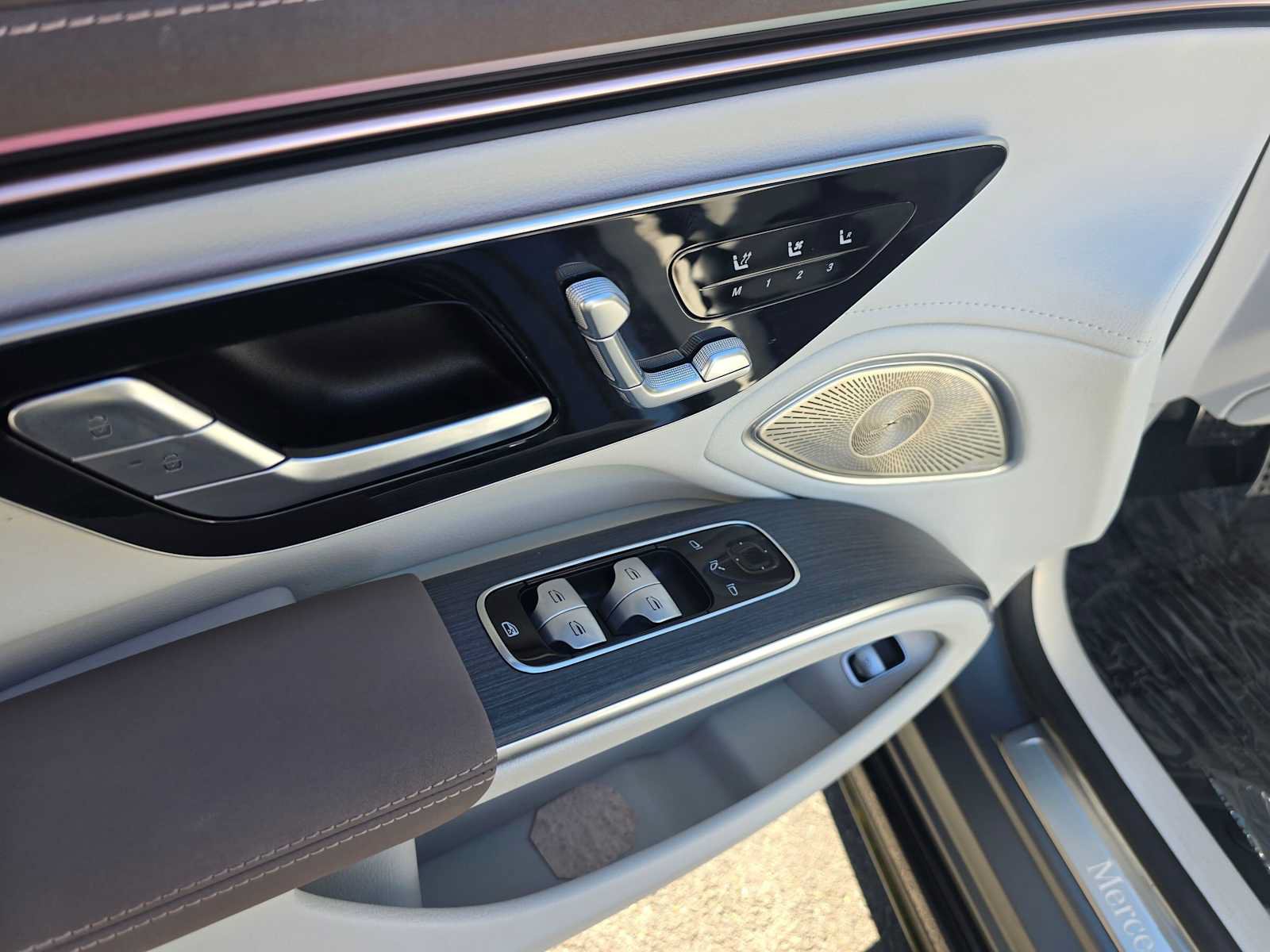 Certified 2024 Mercedes-Benz EQS 580 4MATIC Sedan image 22