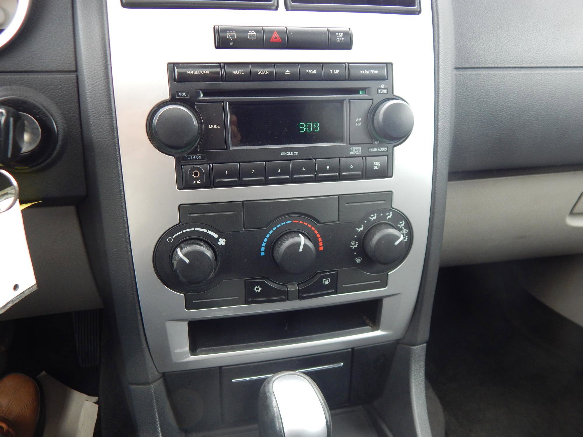 Used 2007 Dodge Magnum SXT image 25