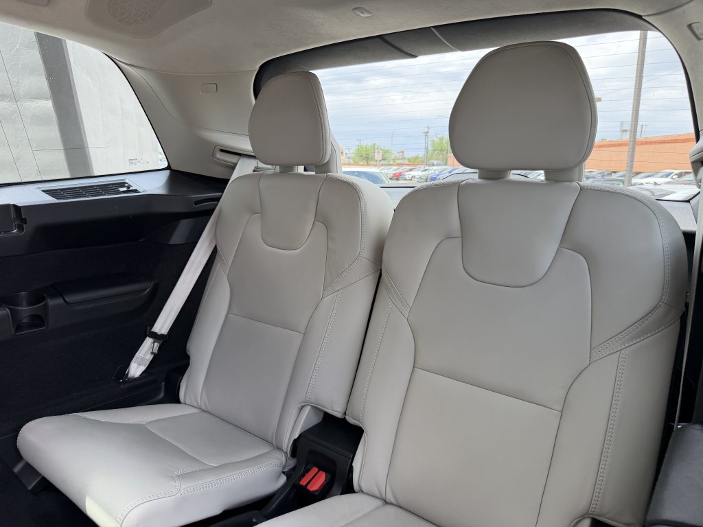 Used 2024 Volvo XC90 B6 Ultimate w/ Lounge Package AWD/4WD image 38