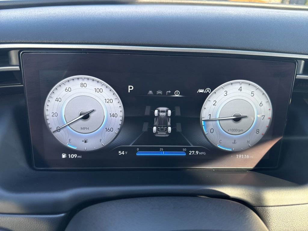 Used 2023 Hyundai Tucson Limited image 32