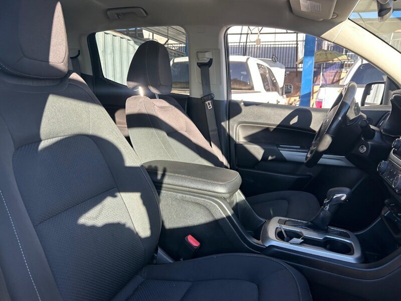 Used 2022 Chevrolet Colorado LT w/ LT Convenience Package RWD image 30