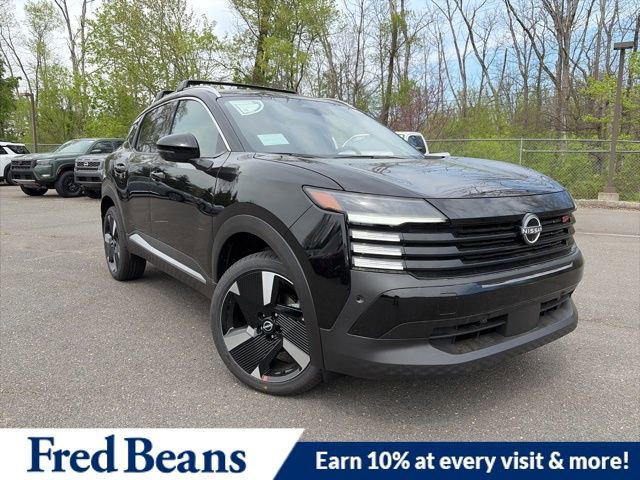 New 2026 Nissan Kicks SR w/ Cold Weather Package AWD/4WD image 1