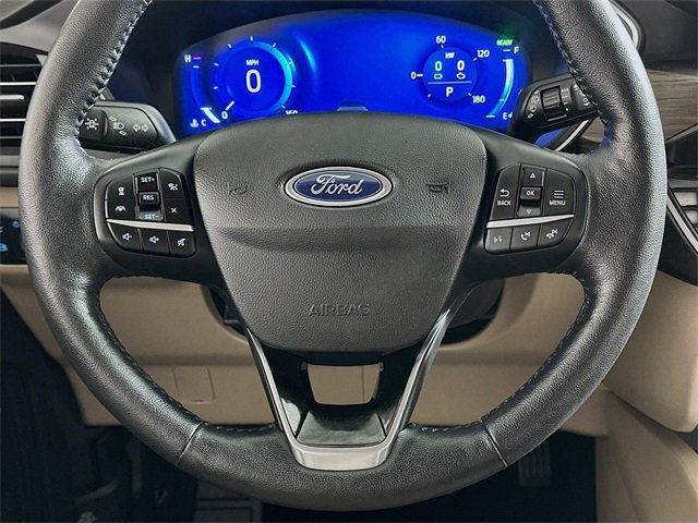 Used 2020 Ford Escape Titanium image 14