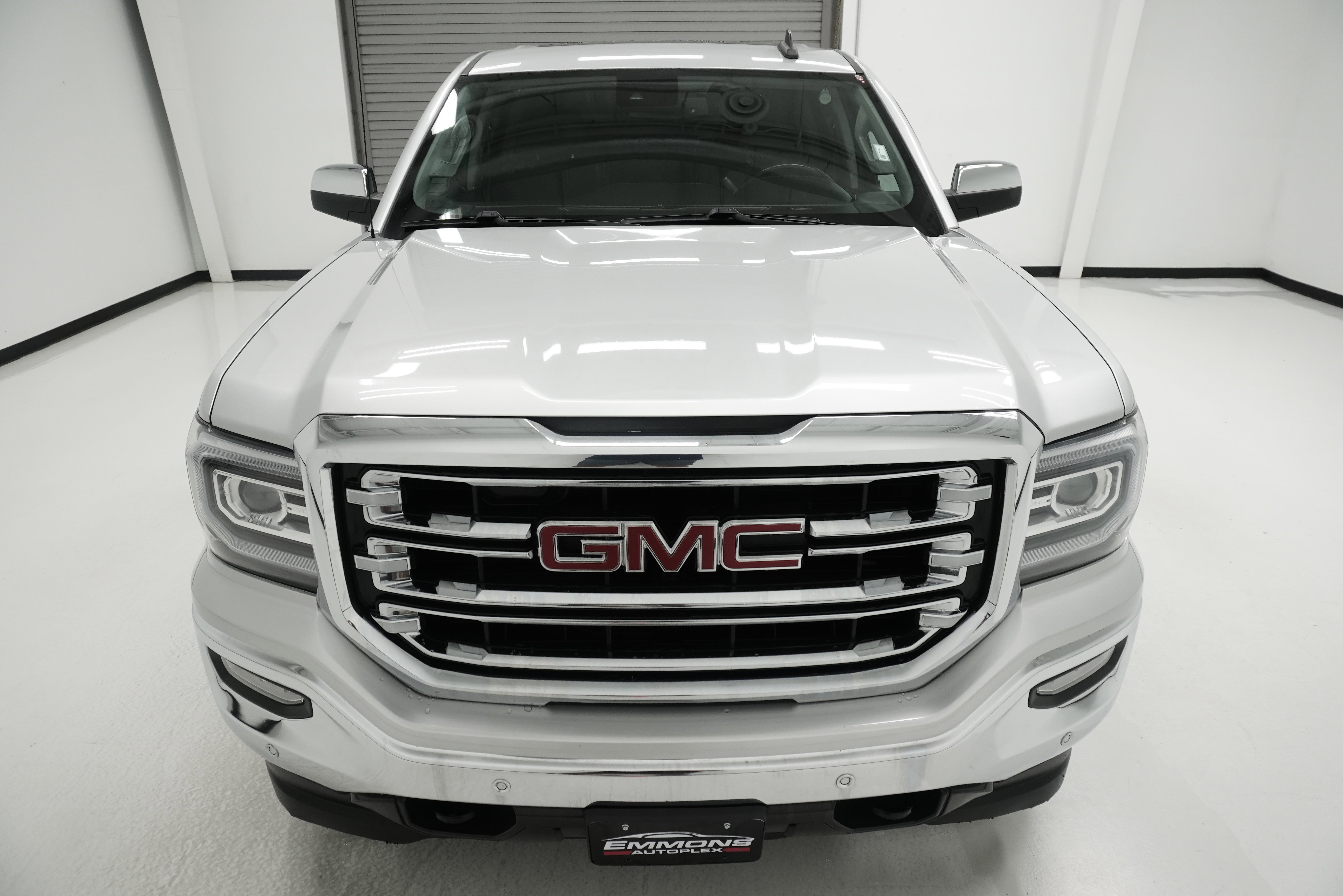 Used 2017 GMC Sierra 1500 SLT AWD/4WD image 2