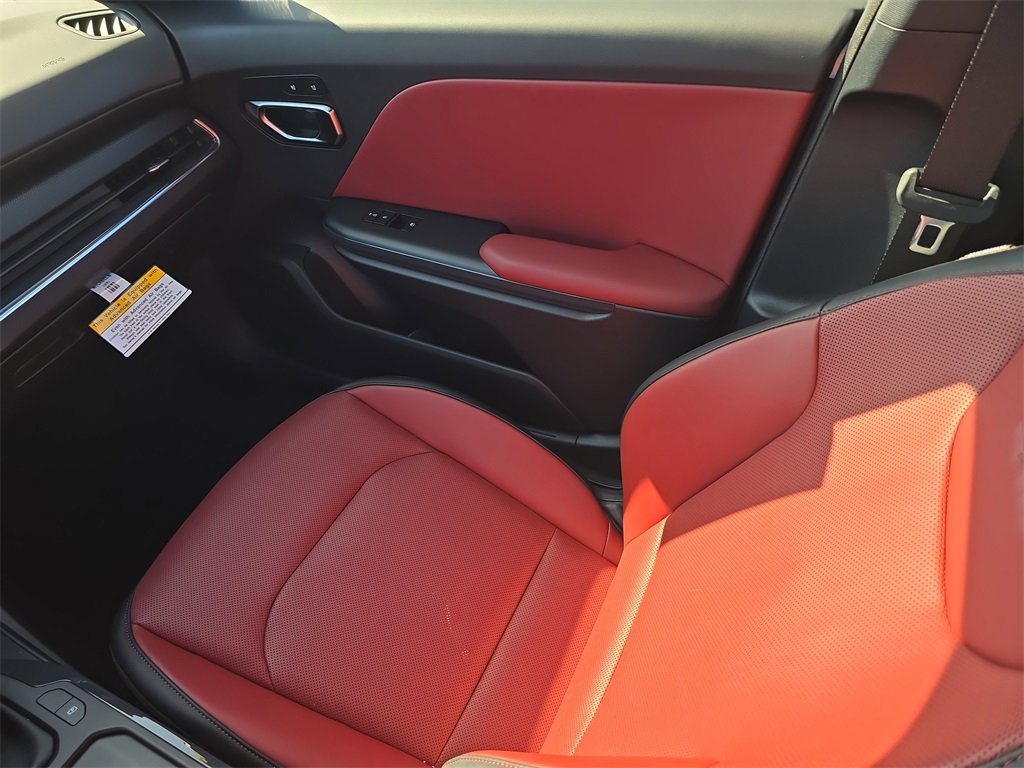 New 2025 Kia K4 GT-Line image 17