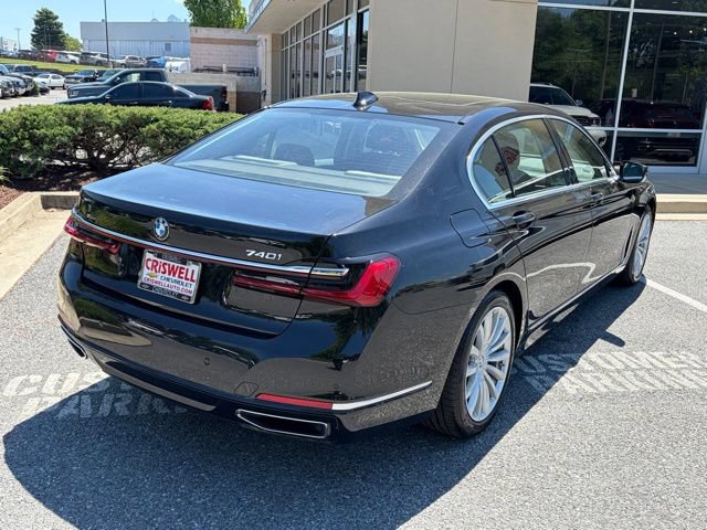 Used 2022 BMW 740i xDrive AWD/4WD image 8