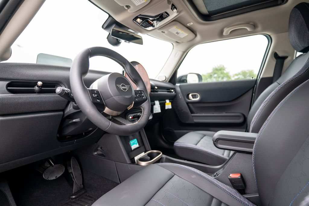 New 2026 MINI Cooper S FWD image 4