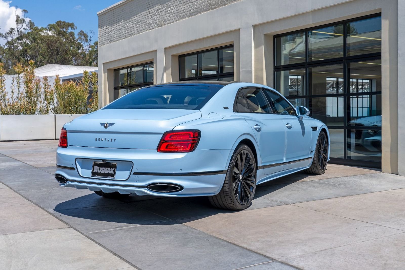 New 2025 Bentley Flying Spur Plug-In Hybrid AWD/4WD image 18