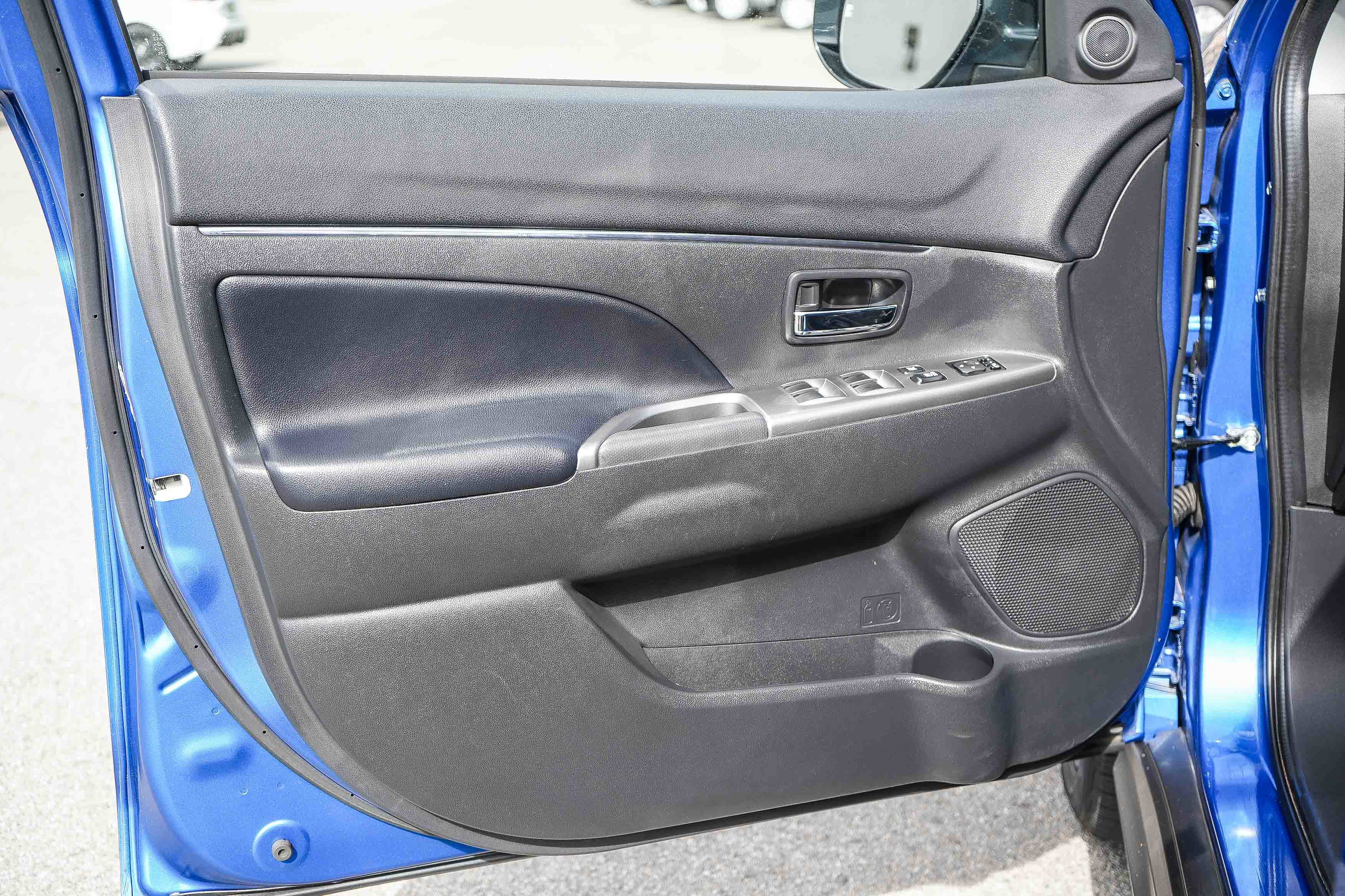 Used 2024 Mitsubishi Outlander Sport SE image 21