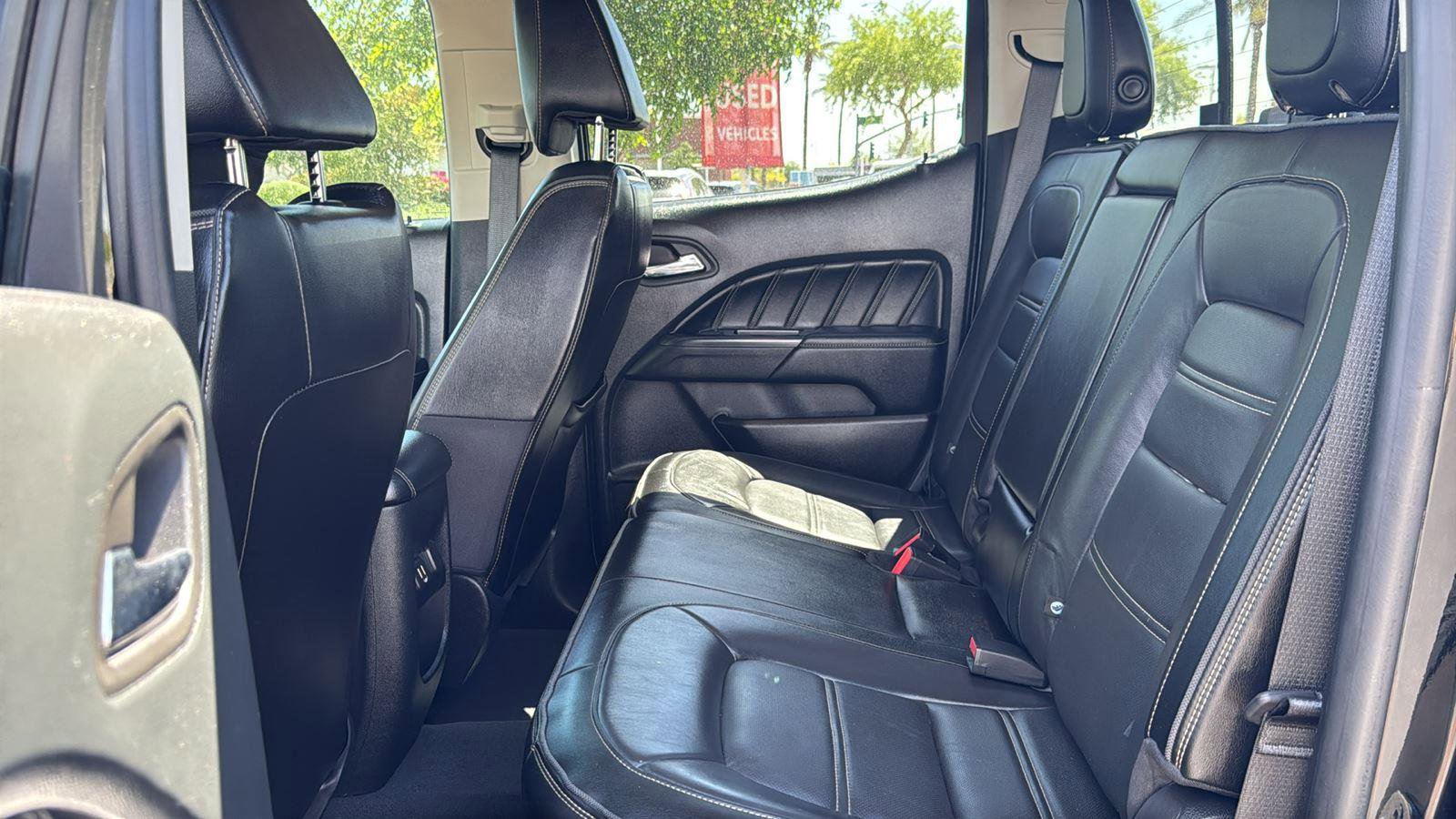 Used 2022 GMC Canyon Denali w/ Denali Black Edition Package image 26