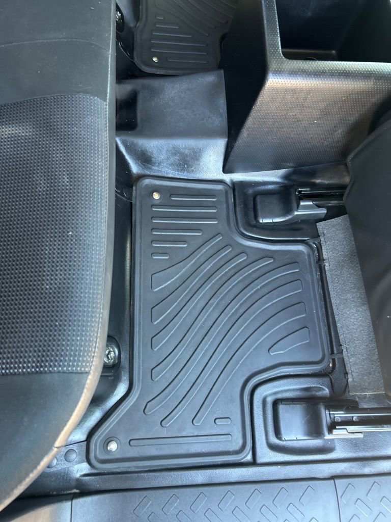 Used 2013 Toyota FJ Cruiser 4WD w/ Convenience Pkg image 19