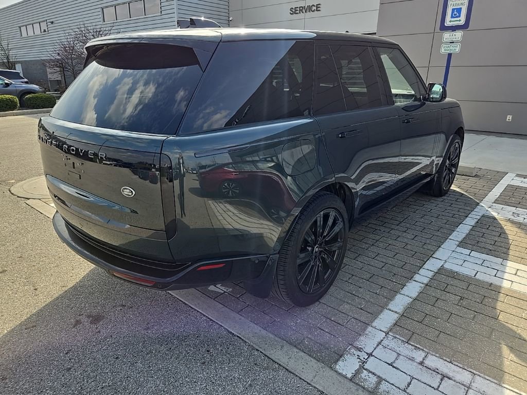 Used 2023 Land Rover Range Rover SE image 5
