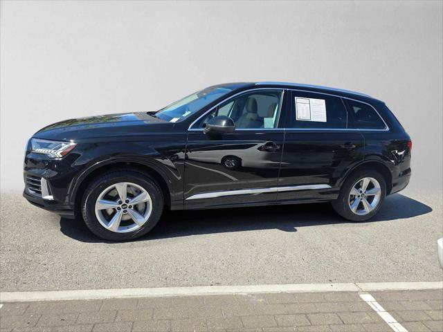 Used 2023 Audi Q7 3.0T Premium w/ Convenience Package AWD/4WD image 6