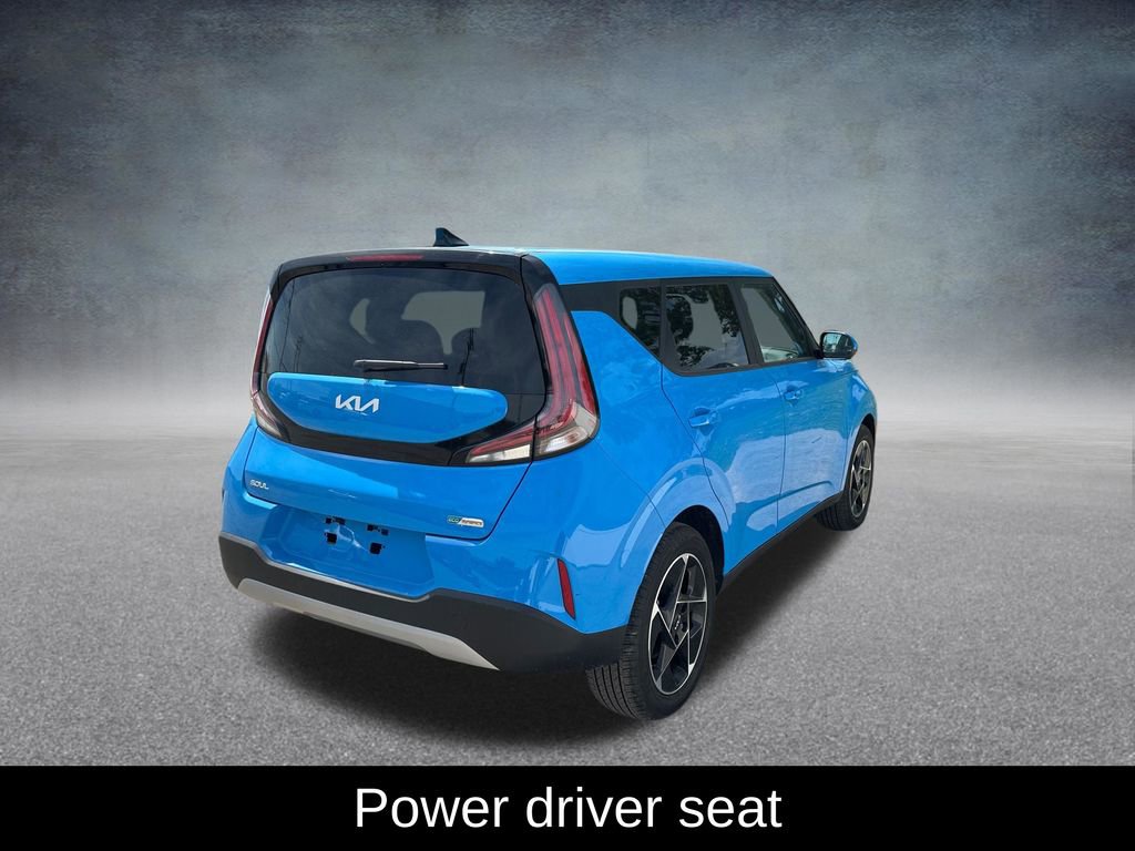 Used 2025 Kia Soul EX image 6