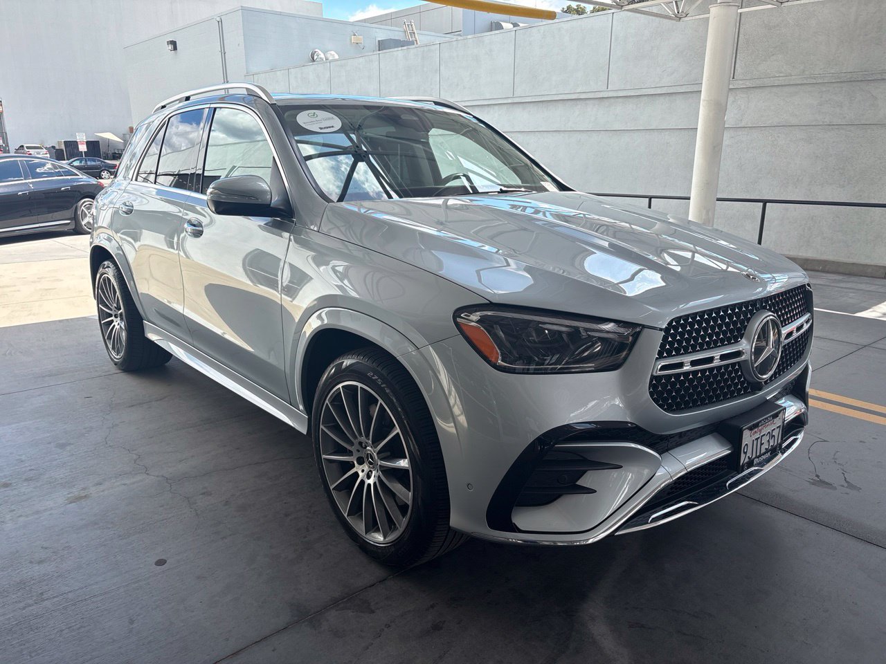 Certified 2024 Mercedes-Benz GLE 450e 4MATIC image 3