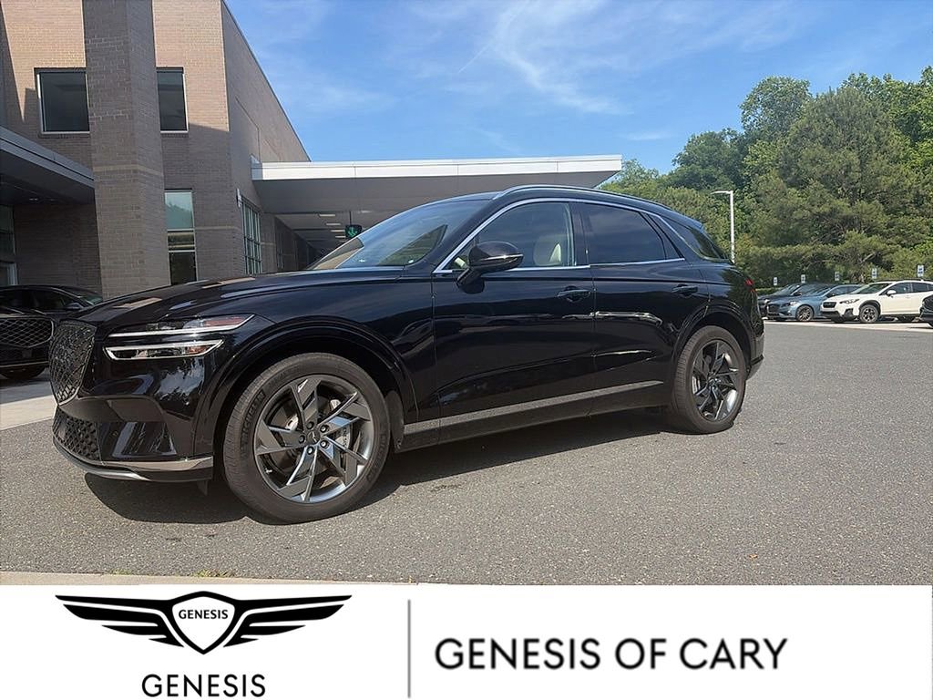 Used 2023 Genesis Electrified GV70 AWD/4WD image 1