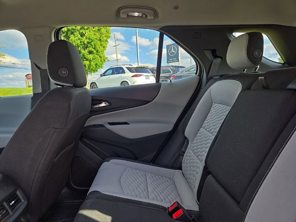 Used 2020 Chevrolet Equinox LS w/ LPO, Floor Liner Package AWD/4WD image 30