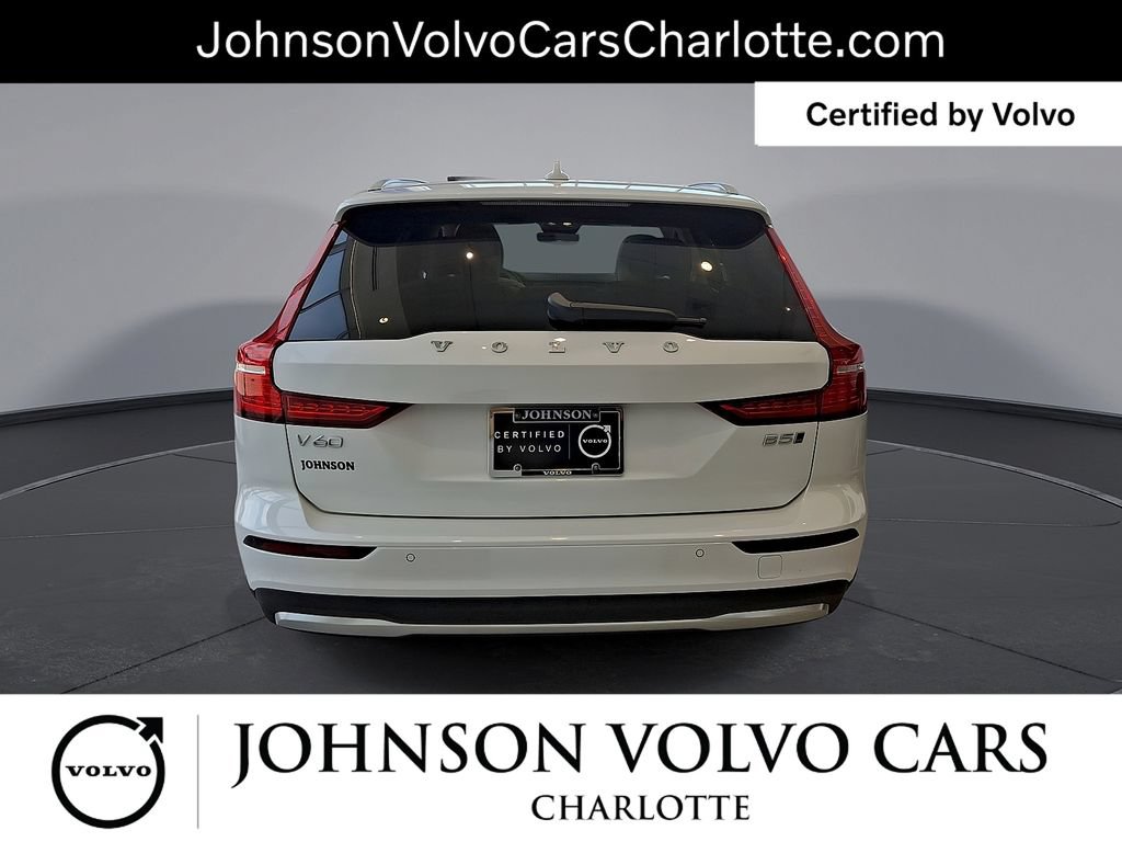 Certified 2025 Volvo V60 B5 Cross Country Plus AWD/4WD image 29
