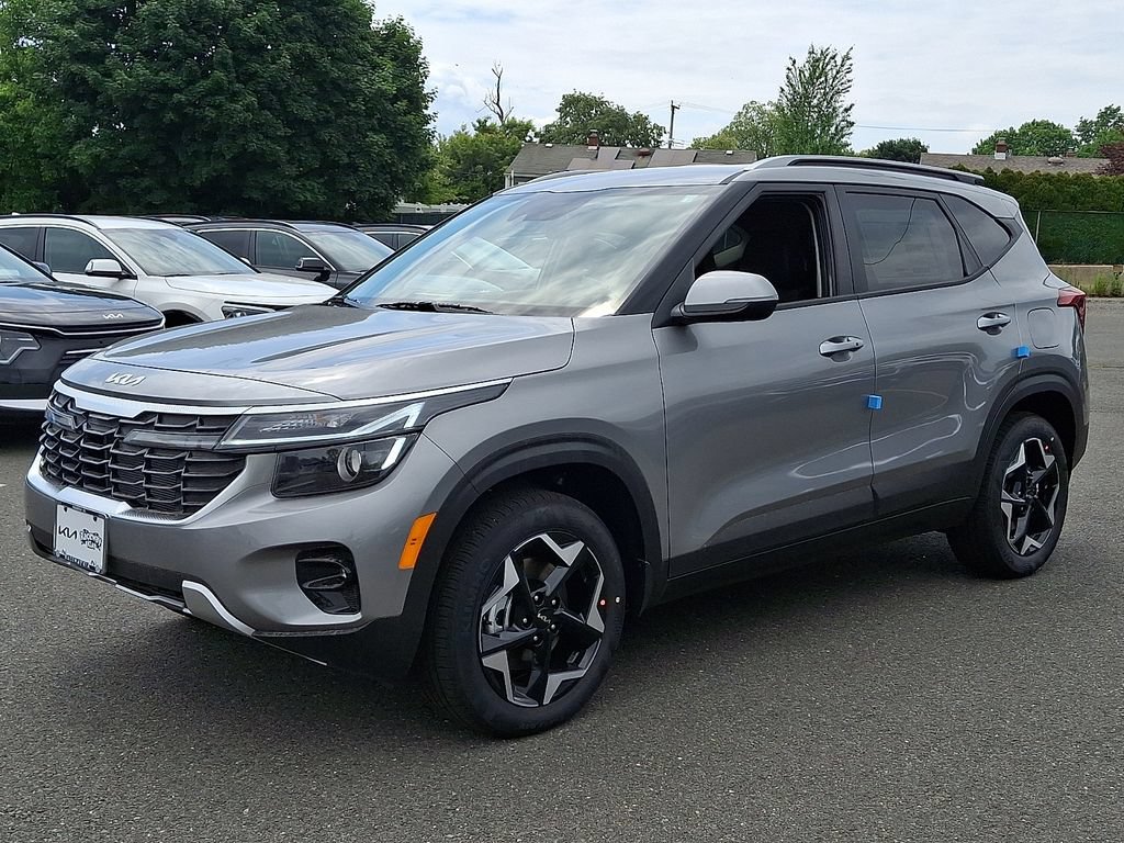 New 2026 Kia Seltos S AWD/4WD image 2