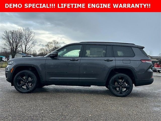 New 2025 Jeep Grand Cherokee L Limited w/ Black Appearance Package image 4