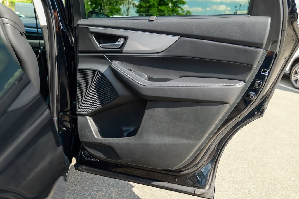 Used 2023 Acura MDX SH-AWD w/ Technology Package image 30