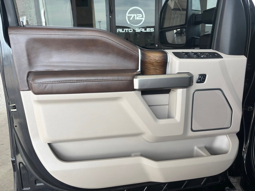 Used 2019 Ford F250 Limited AWD/4WD image 25