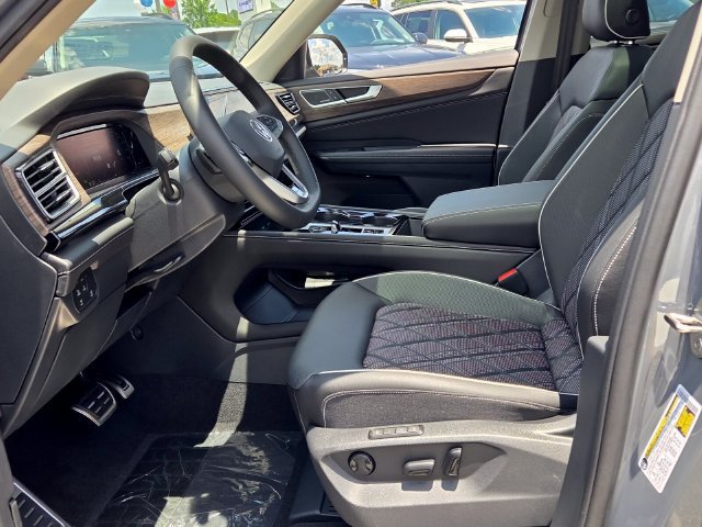 New 2026 Volkswagen Atlas SEL Premium R-Line AWD/4WD image 5