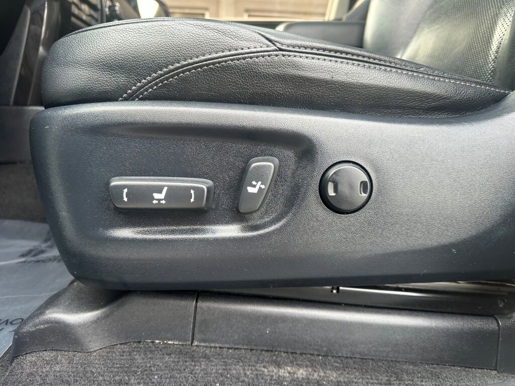 Used 2020 Toyota 4Runner Nightshade image 10