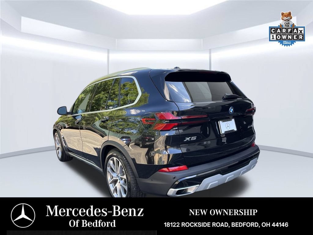 Used 2024 BMW X5 xDrive50e w/ Premium Package AWD/4WD image 4