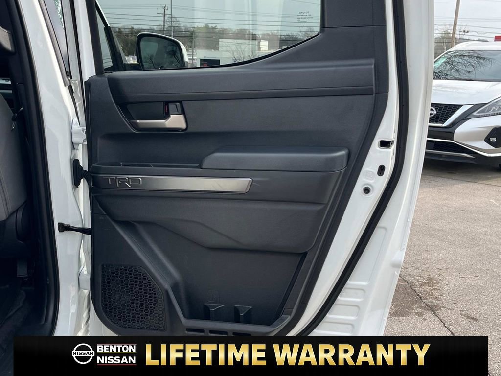 Used 2025 Toyota Tacoma TRD Off-Road image 27