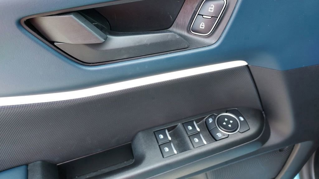 Certified 2025 Ford Bronco Sport Heritage w/ Convenience Package image 12