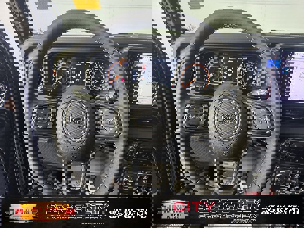 New 2025 Jeep Gladiator Mojave image 15