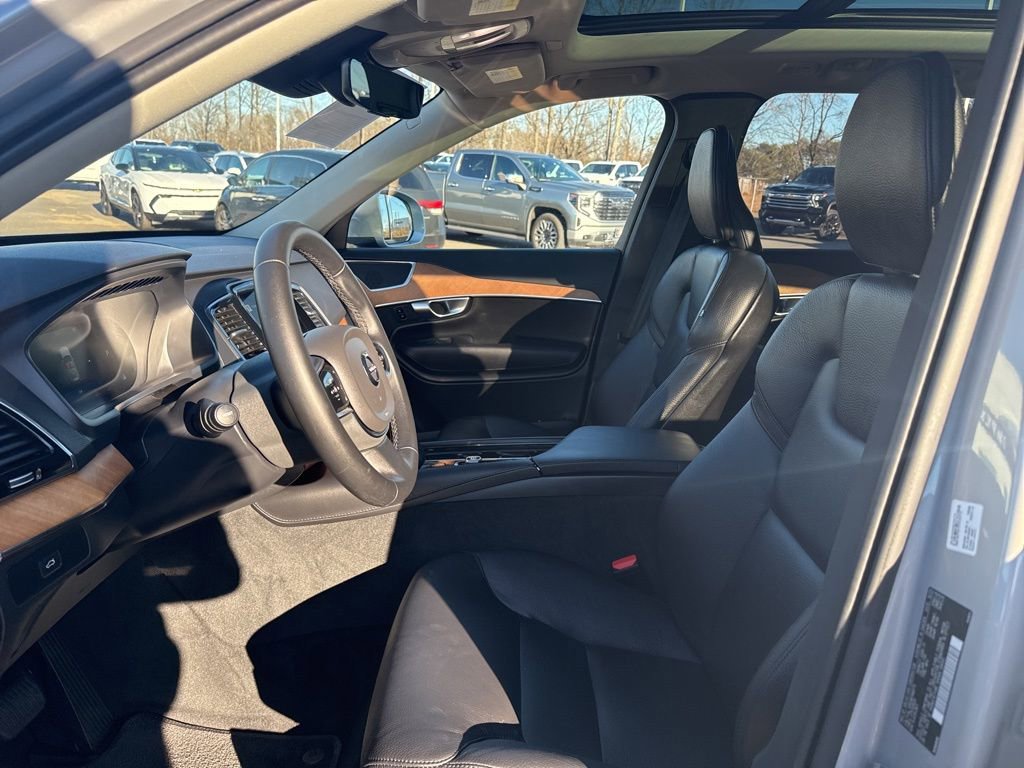 Used 2024 Volvo XC90 B5 Plus image 9