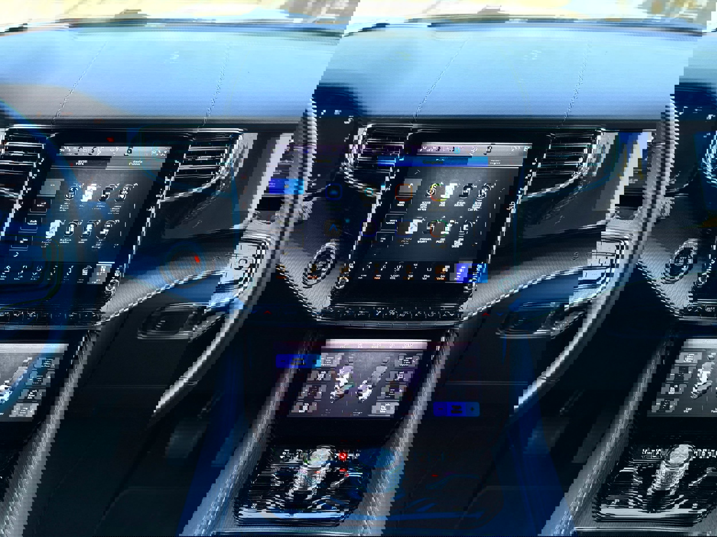 Used 2024 Jeep Grand Wagoneer L Series II w/ Quick Order Packagew 28T image 17