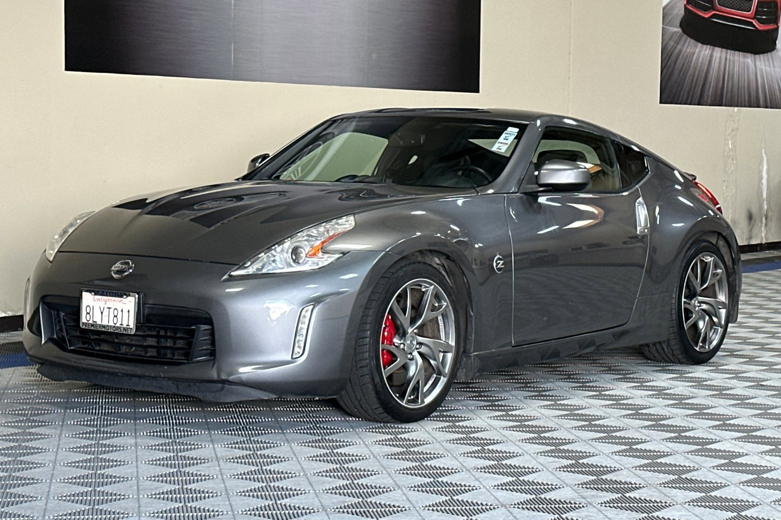 Used 2014 Nissan 370Z Touring w/ Sport Package image 8