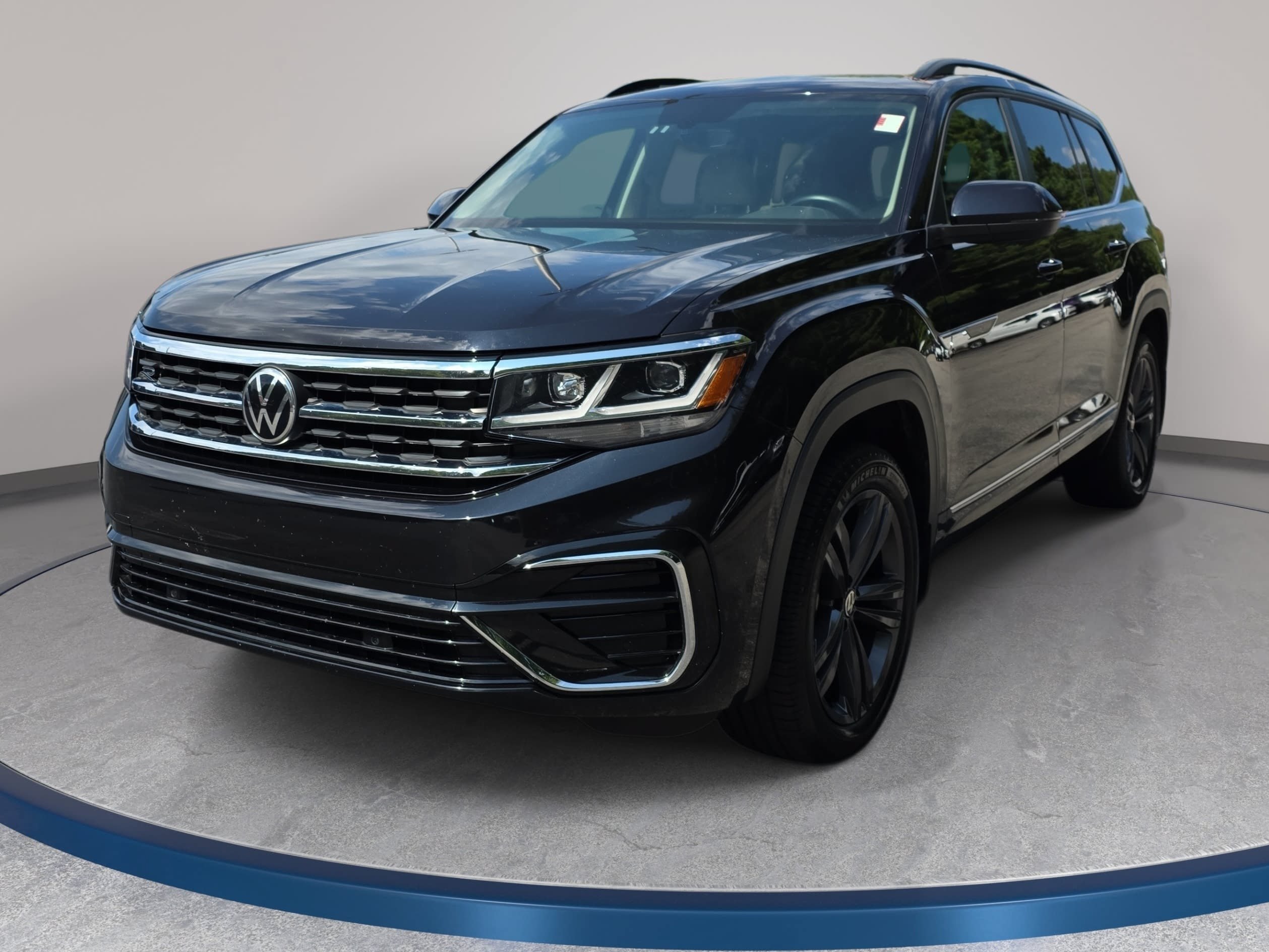Used 2021 Volkswagen Atlas SE FWD image 1