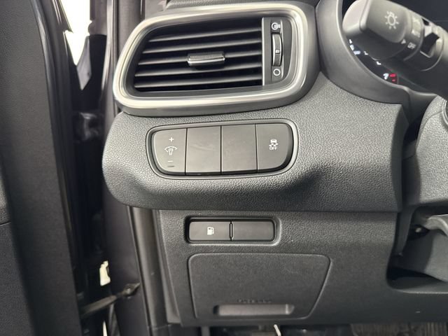 Used 2017 Kia Sorento EX AWD/4WD image 13