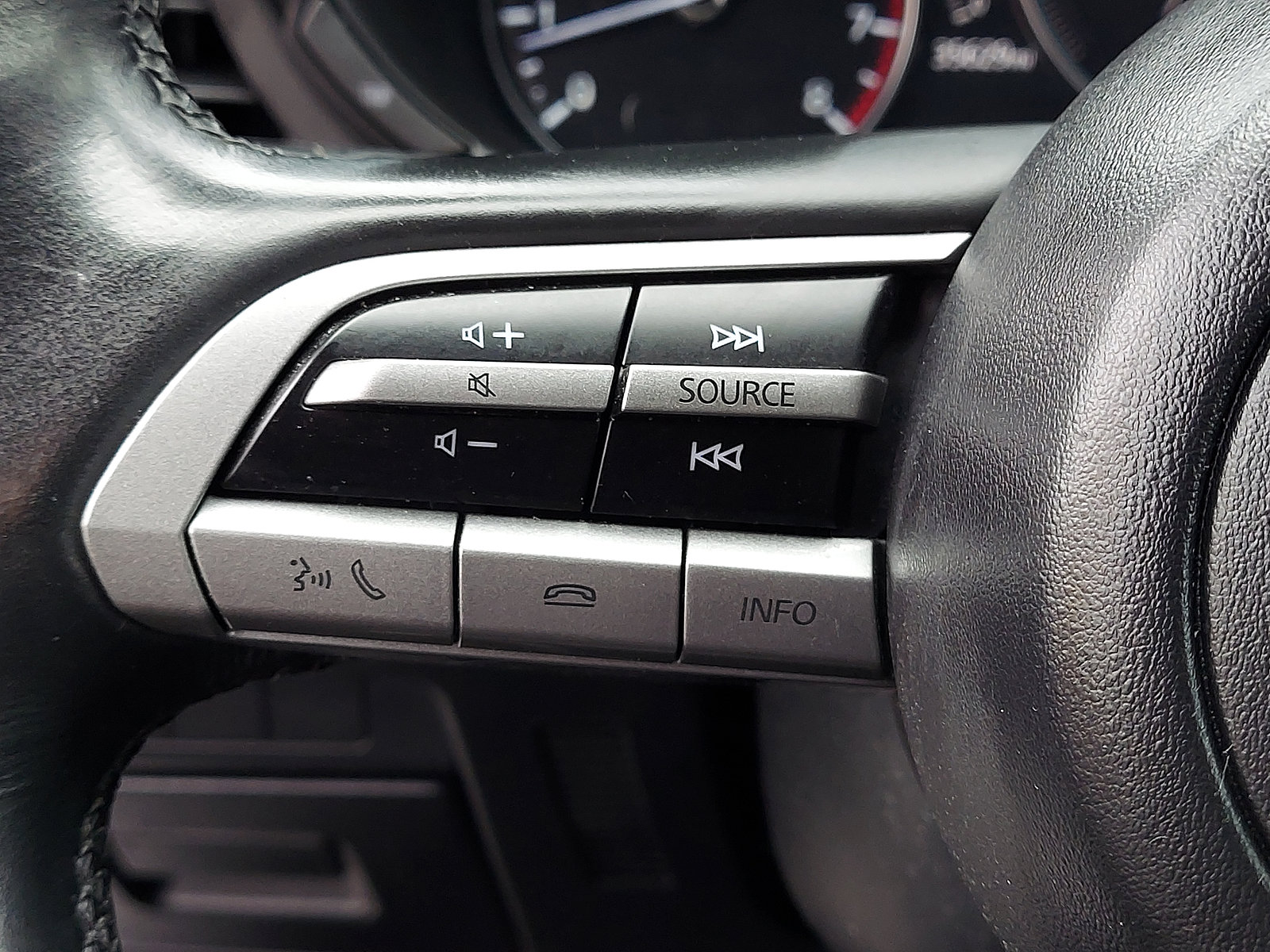 Used 2020 MAZDA MAZDA3 AWD Sedan w/ Select Package image 21