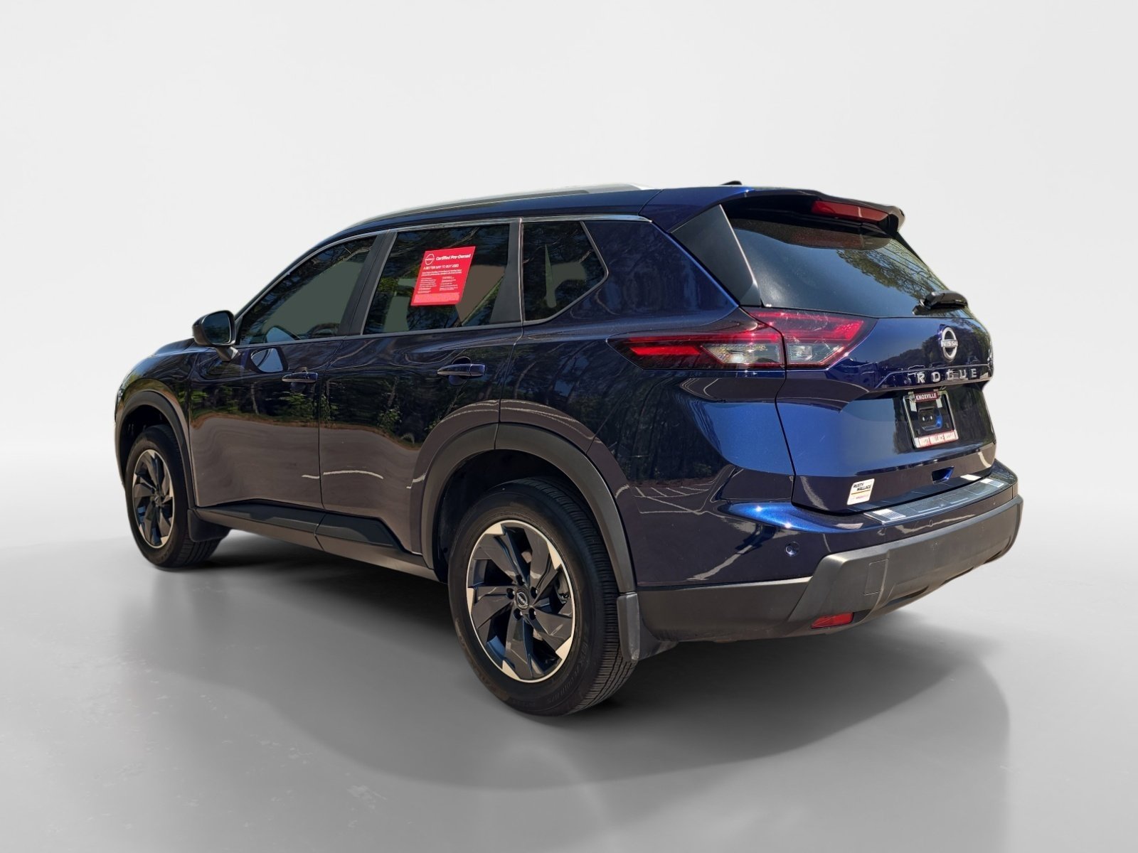 Certified 2025 Nissan Rogue SV w/ SV Premium Package FWD image 3