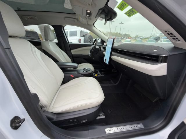 Used 2022 Ford Mustang Mach-E Premium AWD/4WD image 9