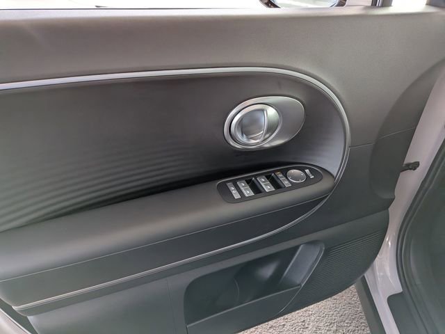 Used 2026 Hyundai Ioniq 9 S image 8