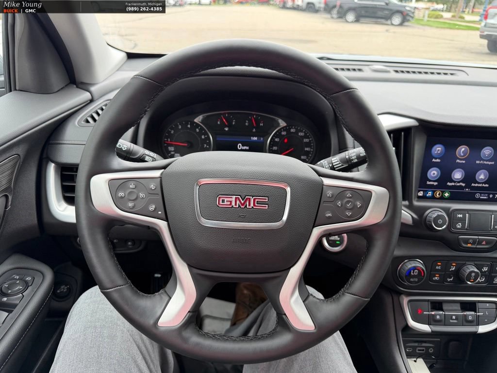 Used 2024 GMC Terrain SLT FWD image 22