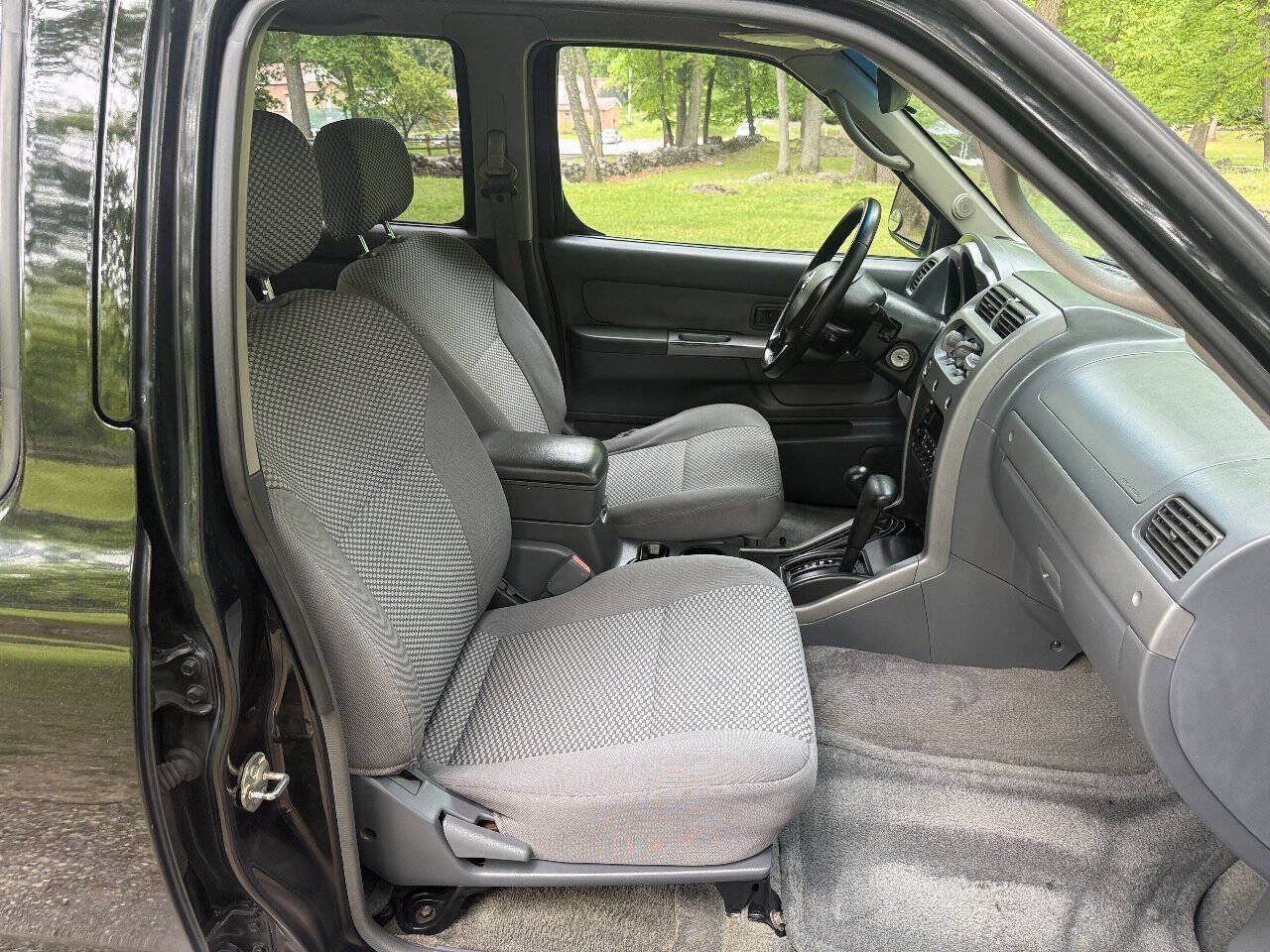 Used 2002 Nissan Frontier SE AWD/4WD image 72