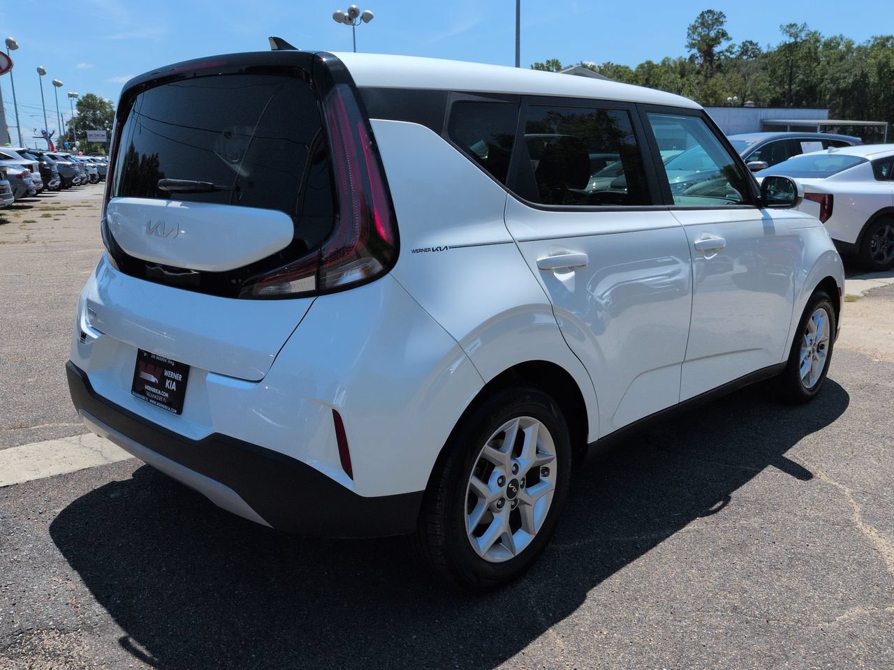 Certified 2023 Kia Soul LX w/ LX Technology Package FWD image 5