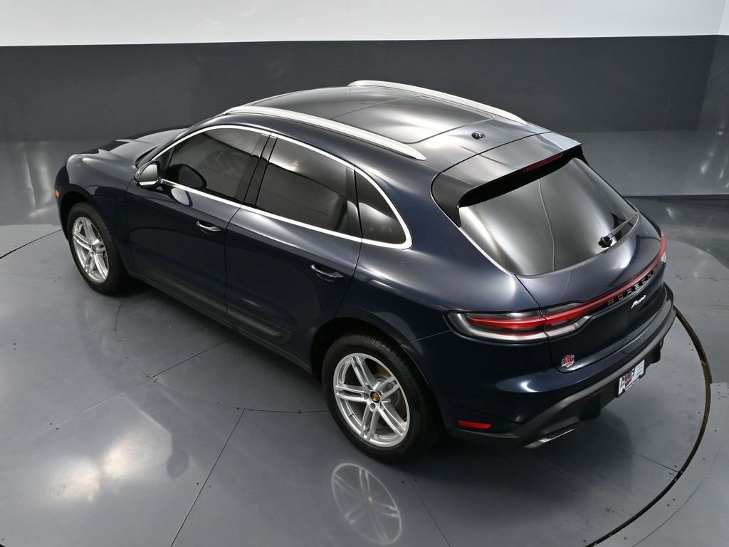 Used 2022 Porsche Macan Base image 61